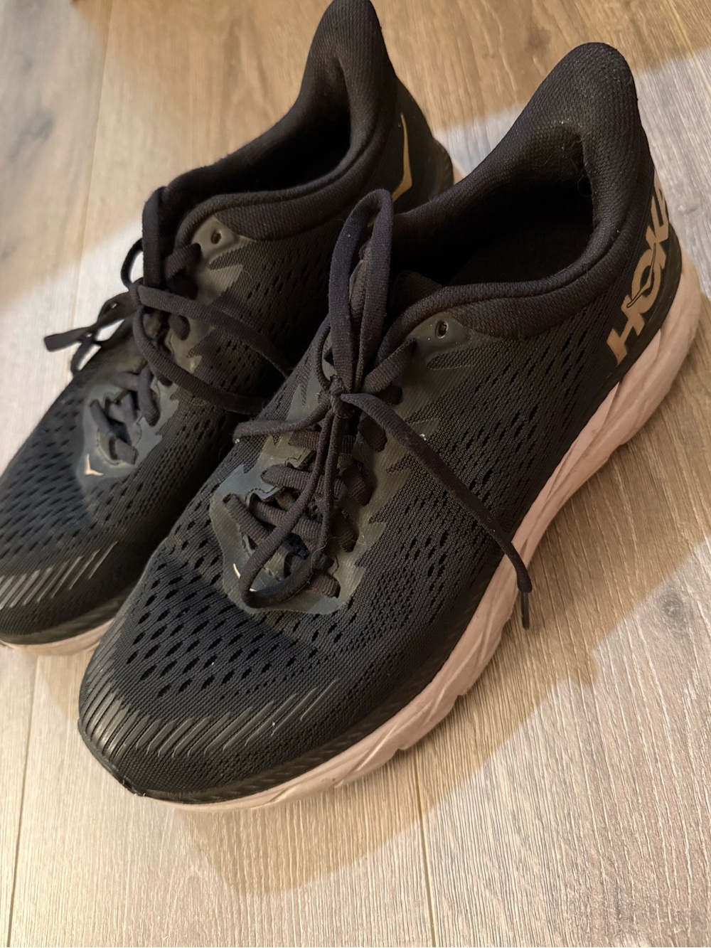 HOKA Clifton Running Shoes (Women’s 7.5)